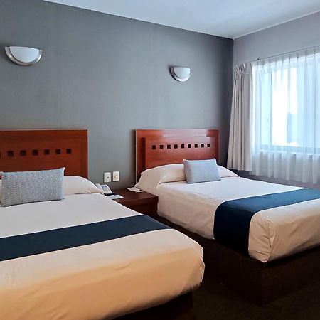 פואבלה Hotel Panamerican מראה חיצוני תמונה