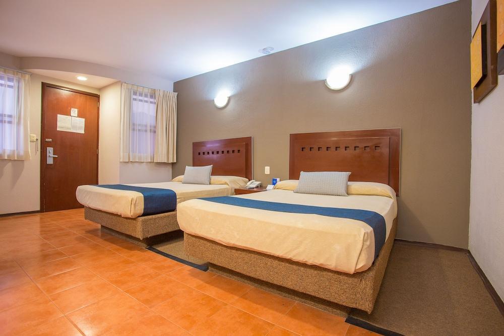 פואבלה Hotel Panamerican מראה חיצוני תמונה