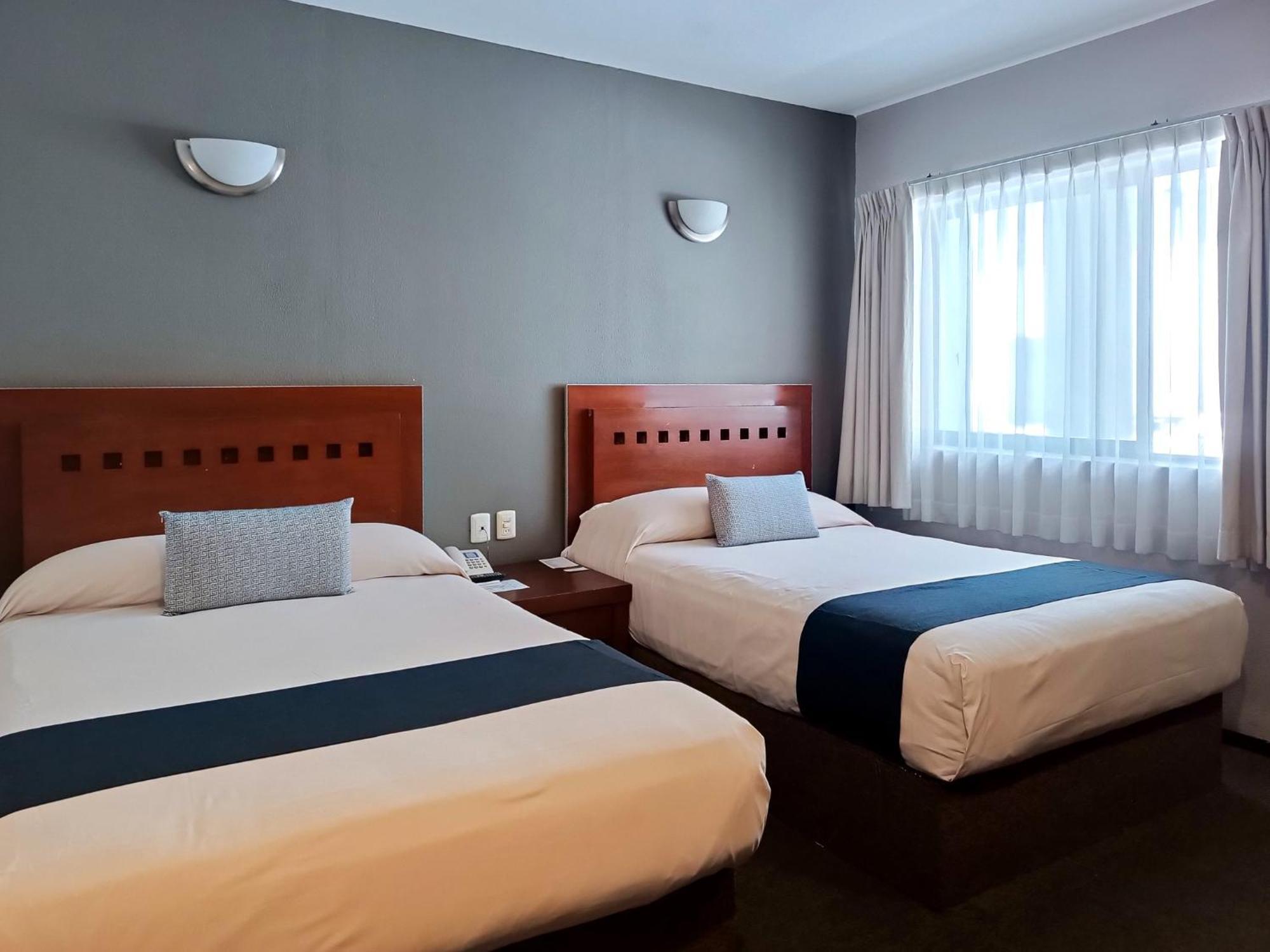 פואבלה Hotel Panamerican מראה חיצוני תמונה