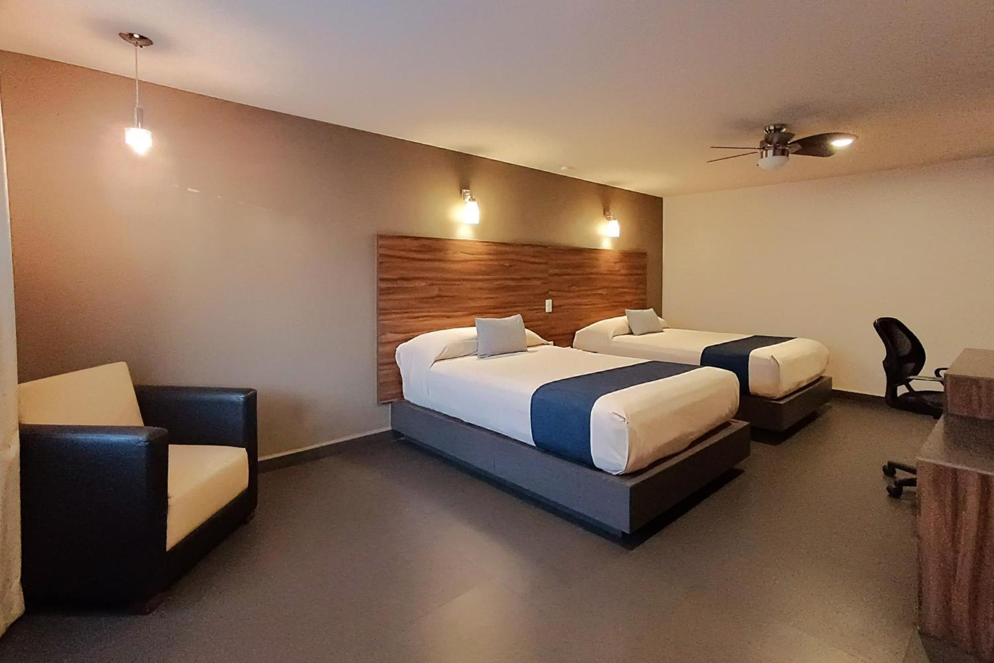 פואבלה Hotel Panamerican מראה חיצוני תמונה
