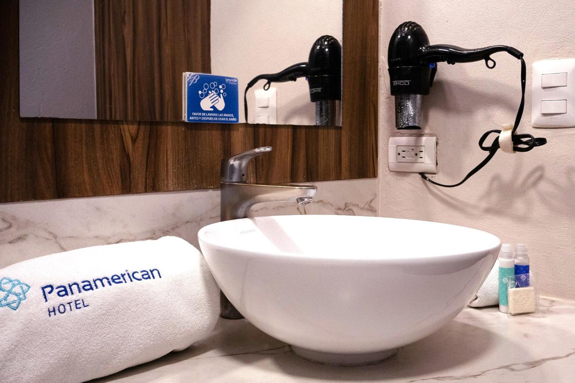 פואבלה Hotel Panamerican מראה חיצוני תמונה