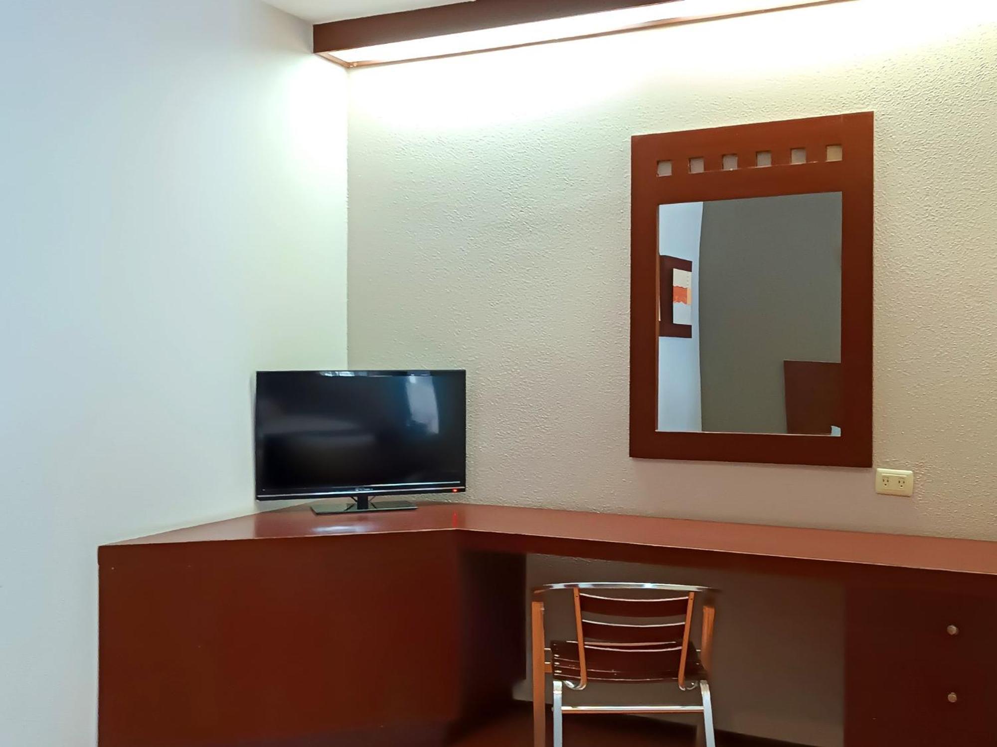 פואבלה Hotel Panamerican מראה חיצוני תמונה
