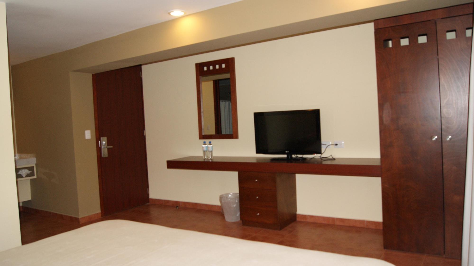 פואבלה Hotel Panamerican מראה חיצוני תמונה